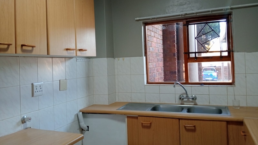To Let 3 Bedroom Property for Rent in Langenhovenpark Free State